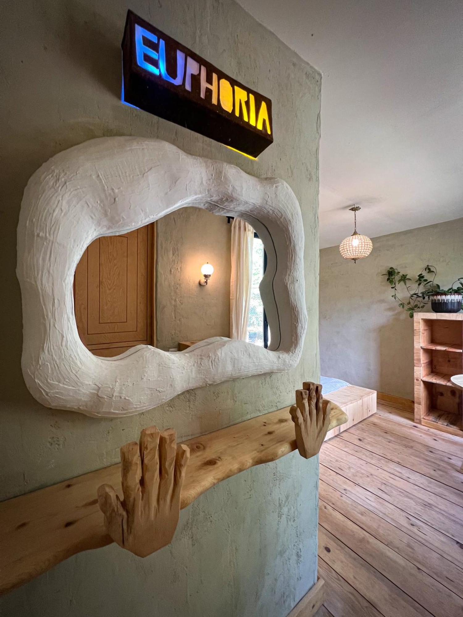 Karma Hostel Martvili Exterior photo